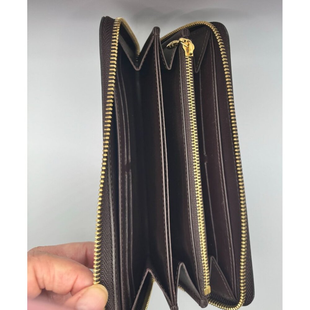 Louis Vuitton Zippy Wallet M93522 Monogram Vernis Amarante Varnish & Calf Leathe - Picture 9 of 12